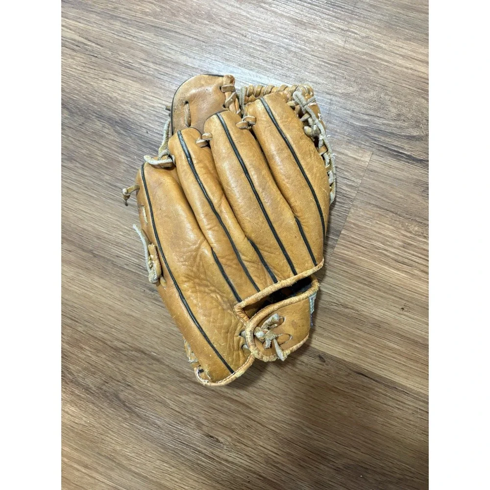 Vintage Regent Major League Model Leather Baseball Glove Brown Youth Mitt